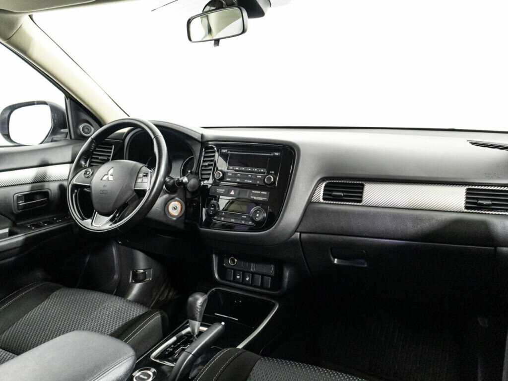 Mitsubishi Outlander 2018 года с пробегом. Фото: #8