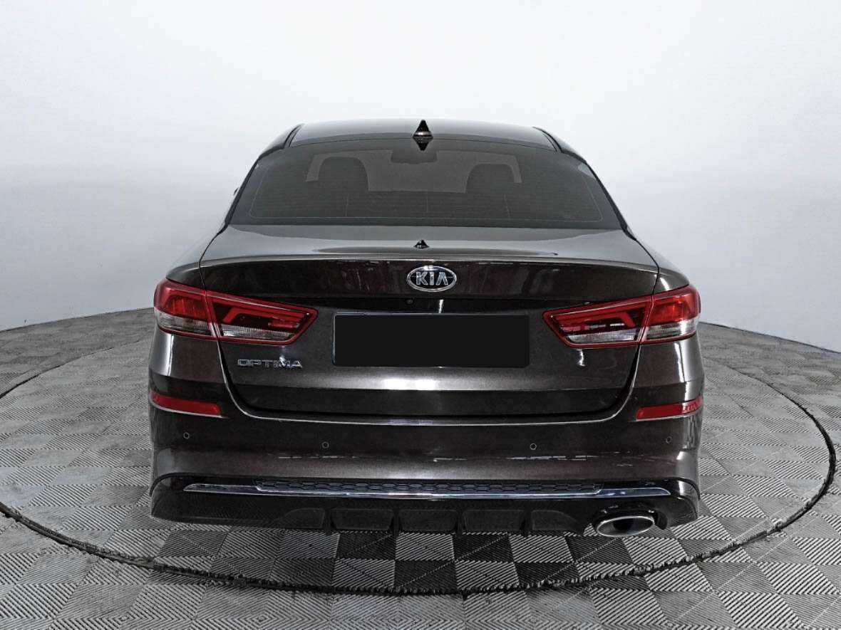 Kia Optima 2018 года с пробегом. Фото: #5
