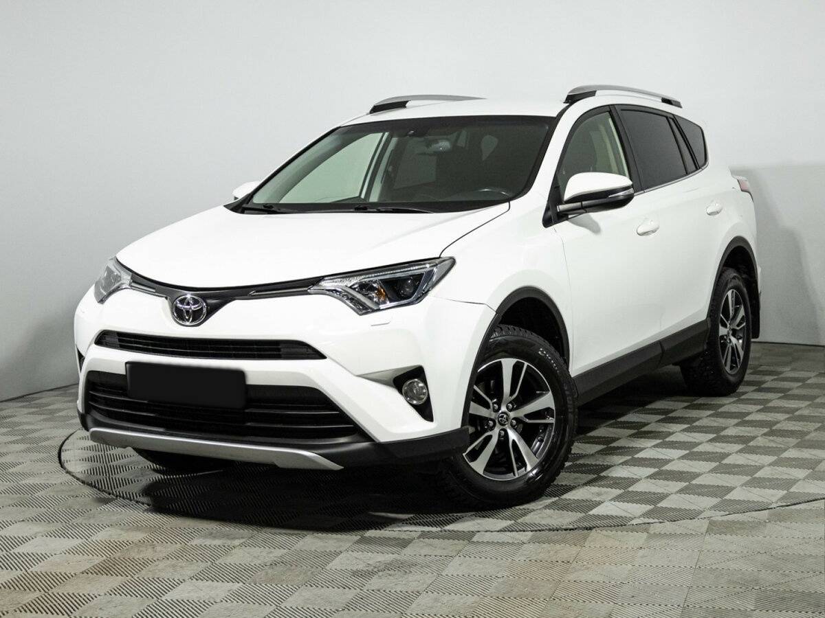 Toyota RAV4 2016 года с пробегом. Посмотреть фото