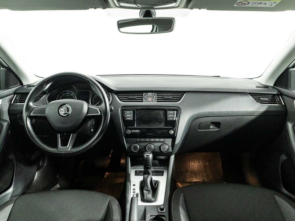 Skoda Octavia 2019 года с пробегом. Фото: #12