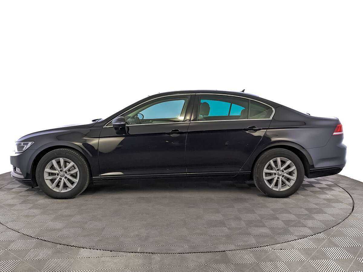 Volkswagen Passat 2018 года с пробегом. Фото: #7