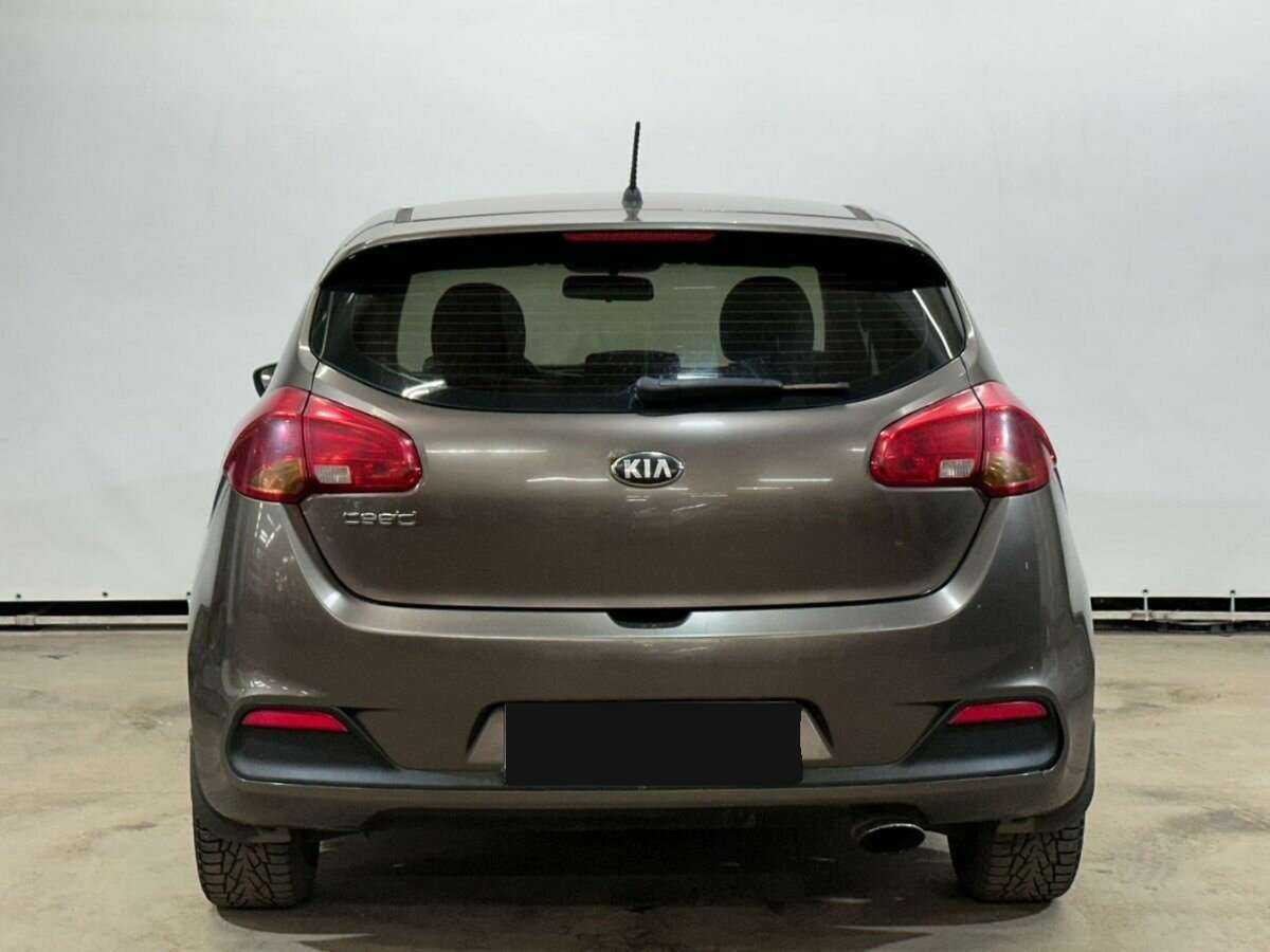 Kia Ceed 2013 года с пробегом. Фото: #5
