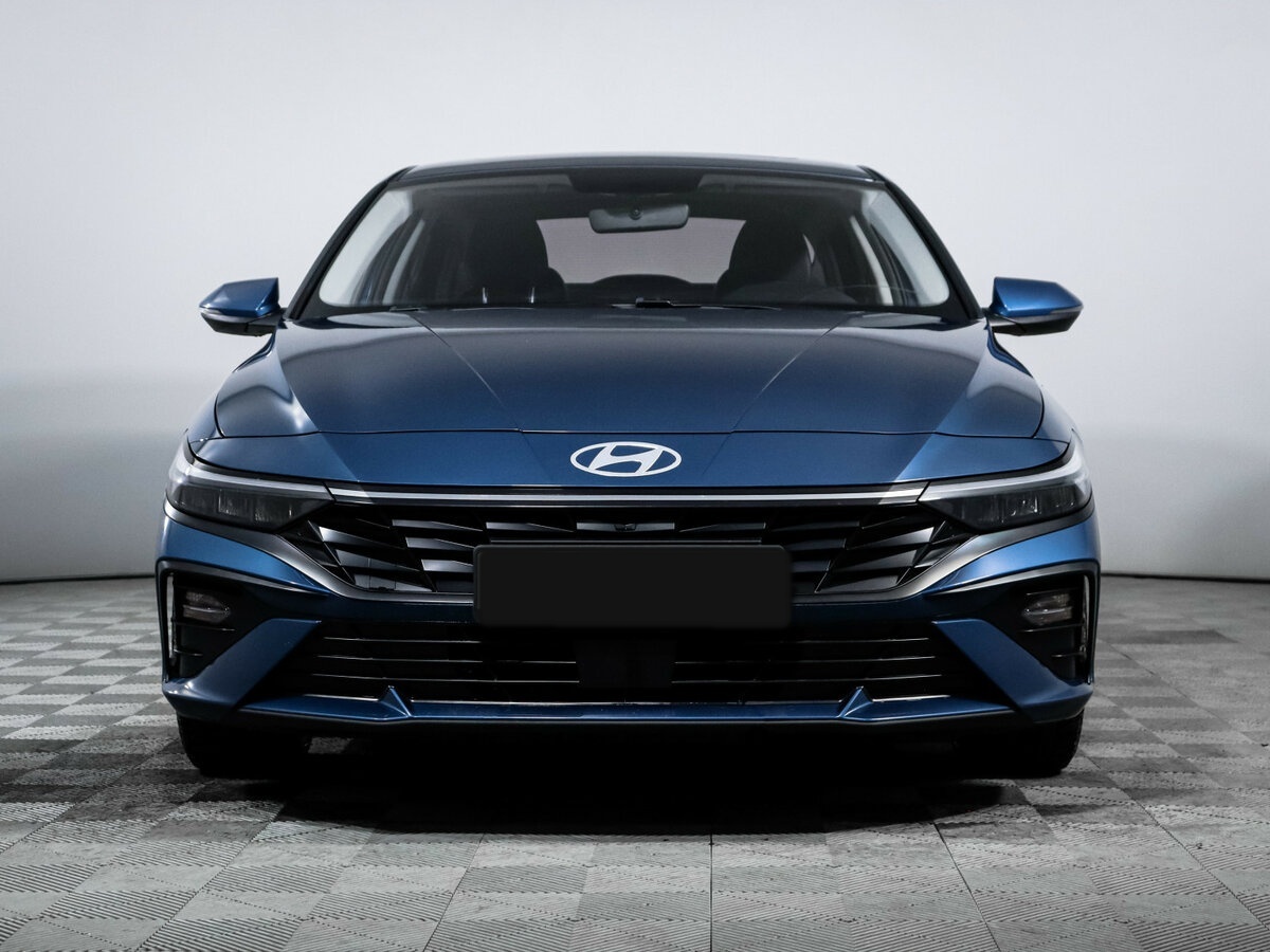 Hyundai Elantra 2023 года с пробегом. Фото: #1