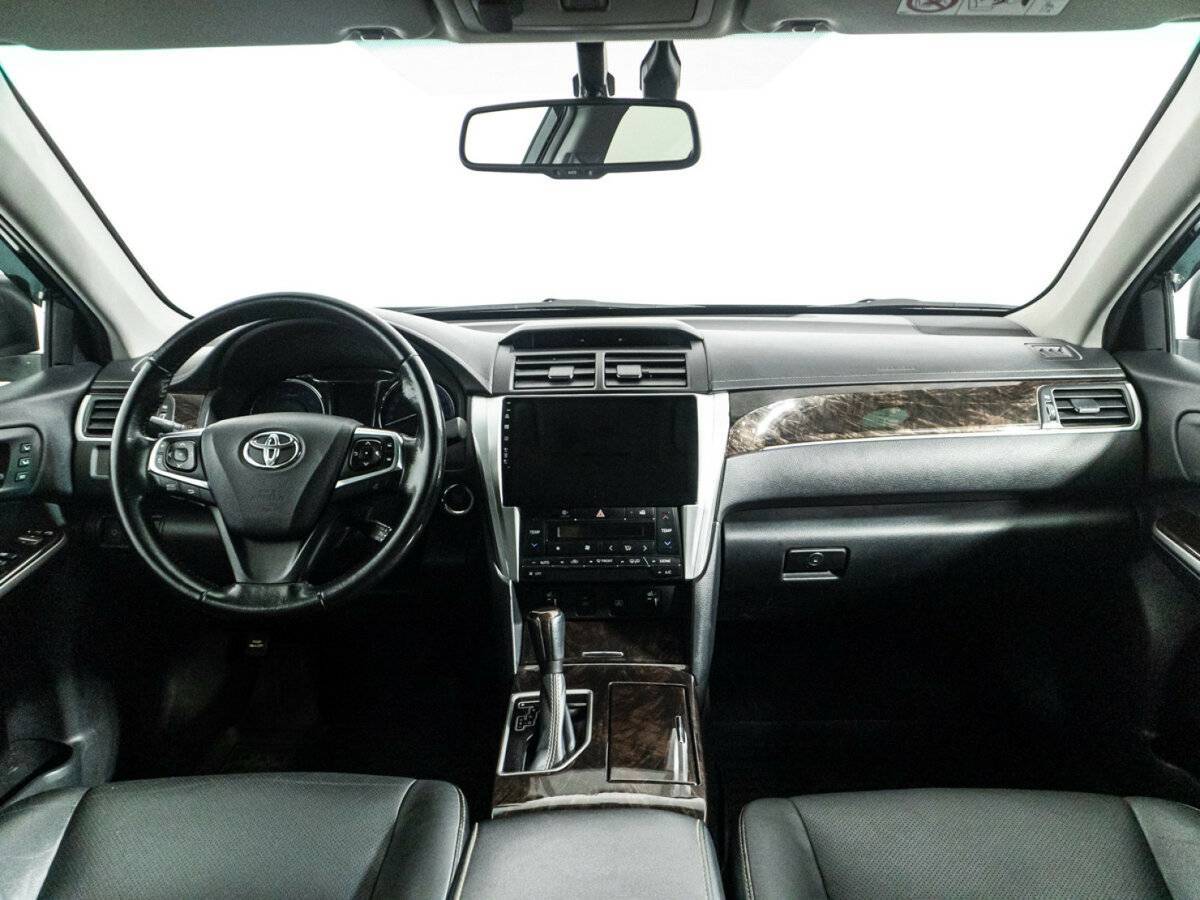 Toyota Camry 2017 года с пробегом. Фото: #12