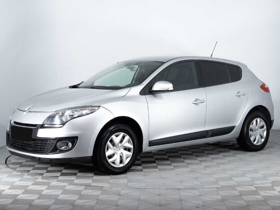 Renault Megane 2012 года с пробегом. Посмотреть фото