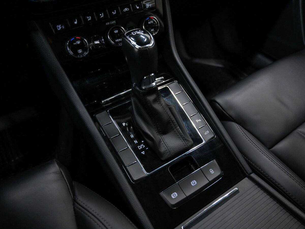 Б/У Шкода Суперб 2017 года. Фото: #21