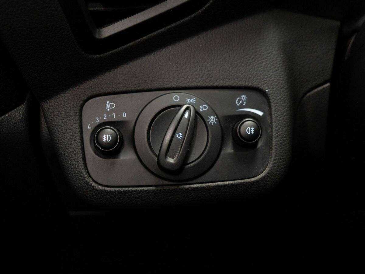 Б/У Форд Куга 2017 года. Фото: #14