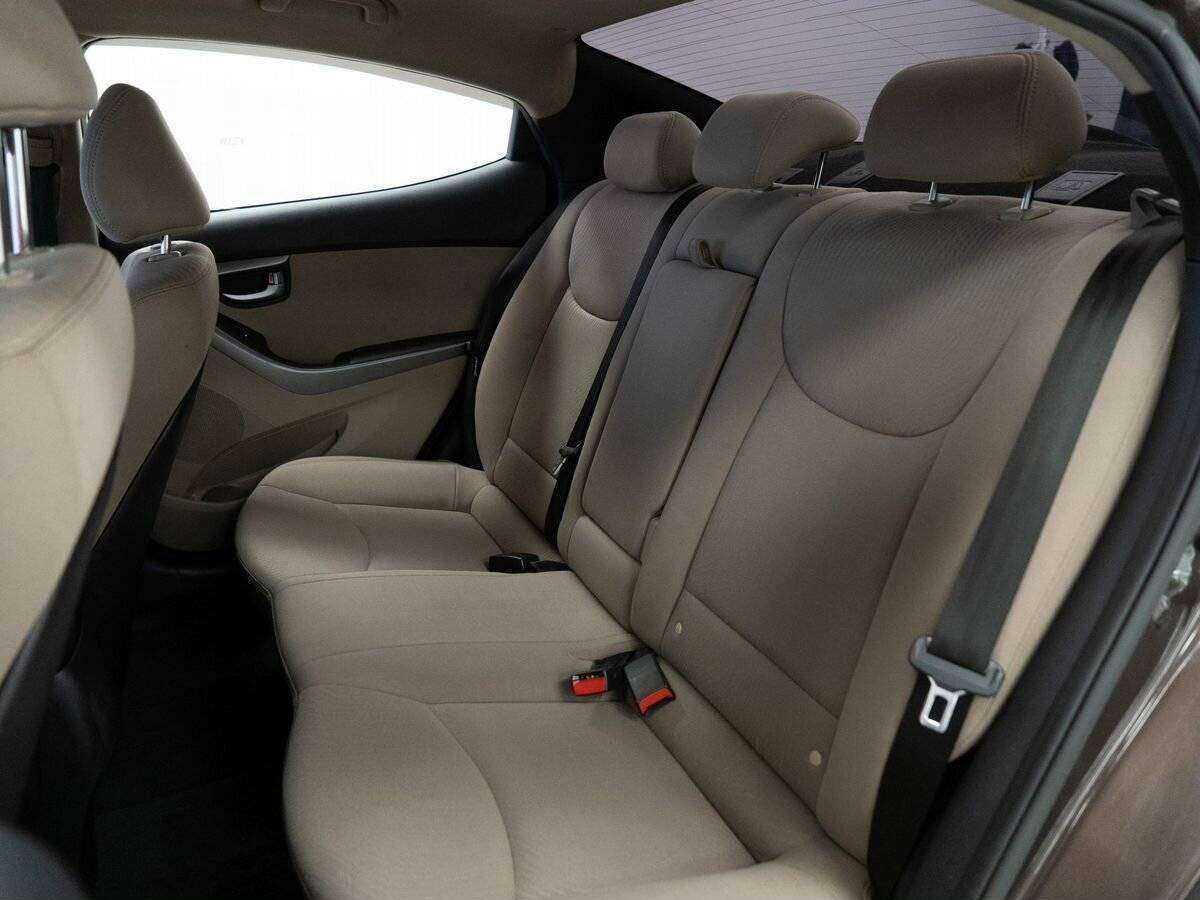 Б/У Хендай Елантра 2014 года. Фото: #6