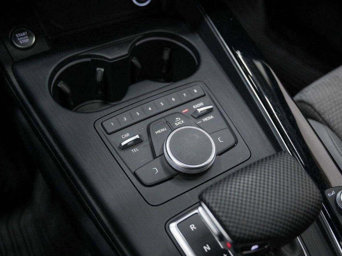 Audi A4 2019 года с пробегом. Фото: #23
