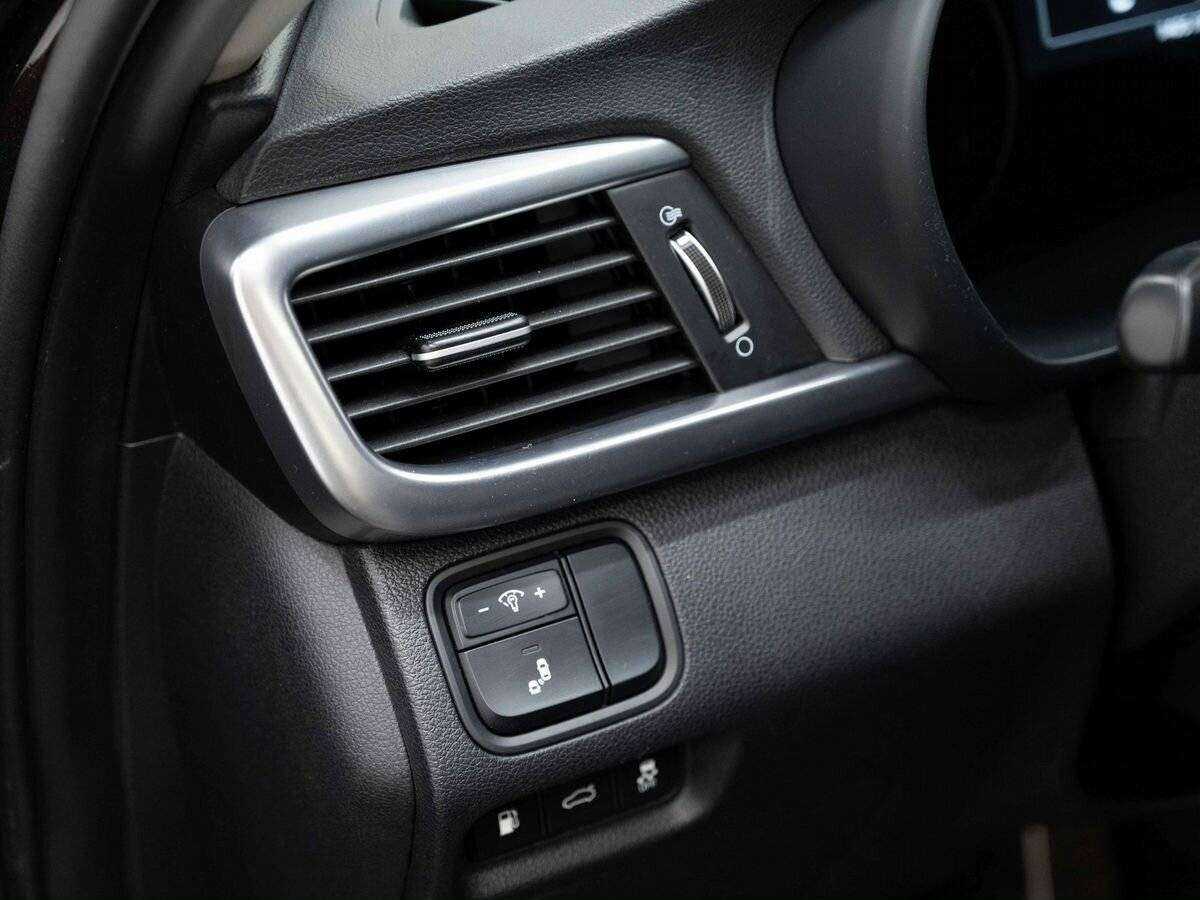 Kia Optima 2018 года с пробегом. Фото: #16