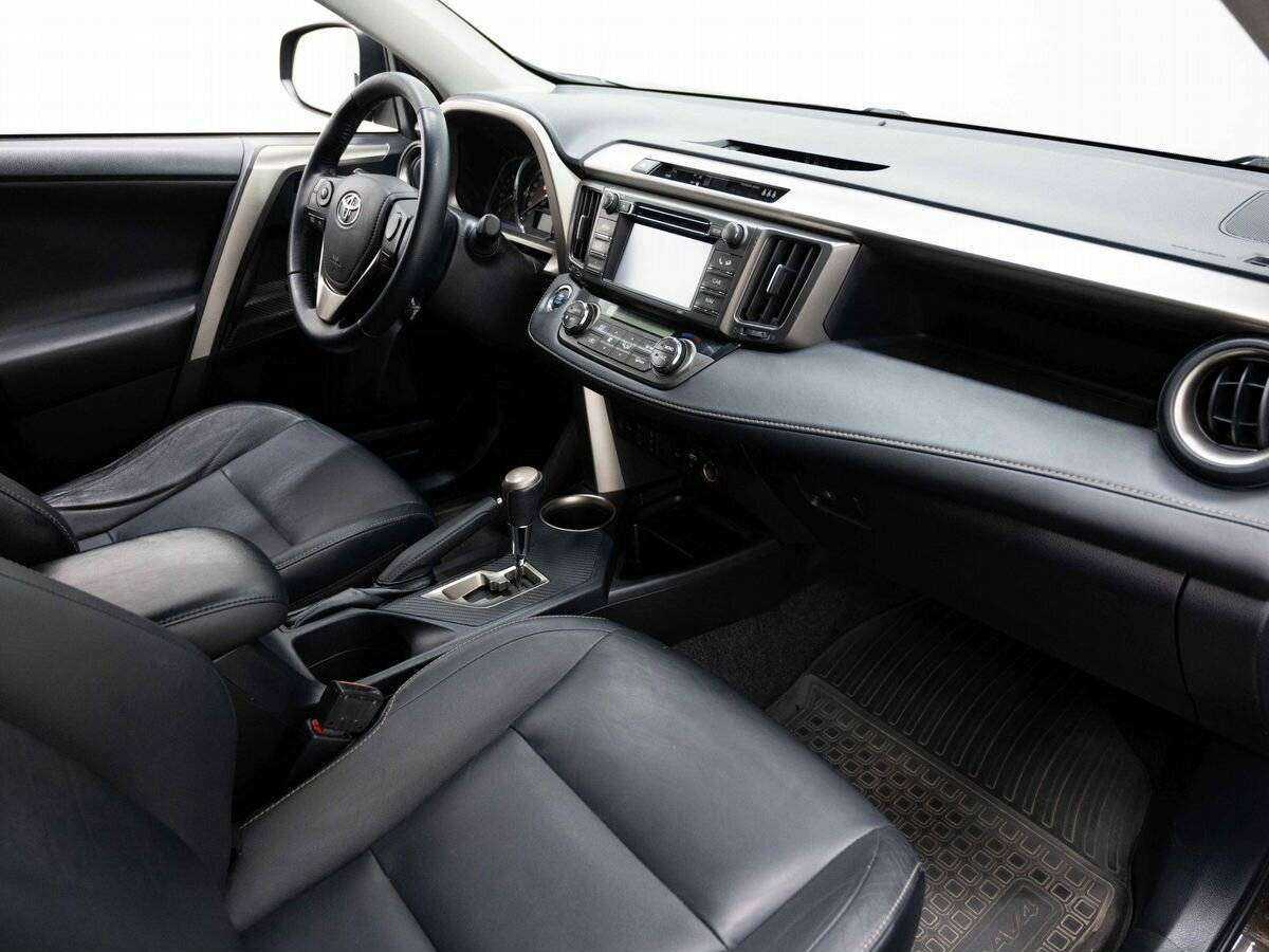 Б/У Тойота Рав4 2014 года. Фото: #10