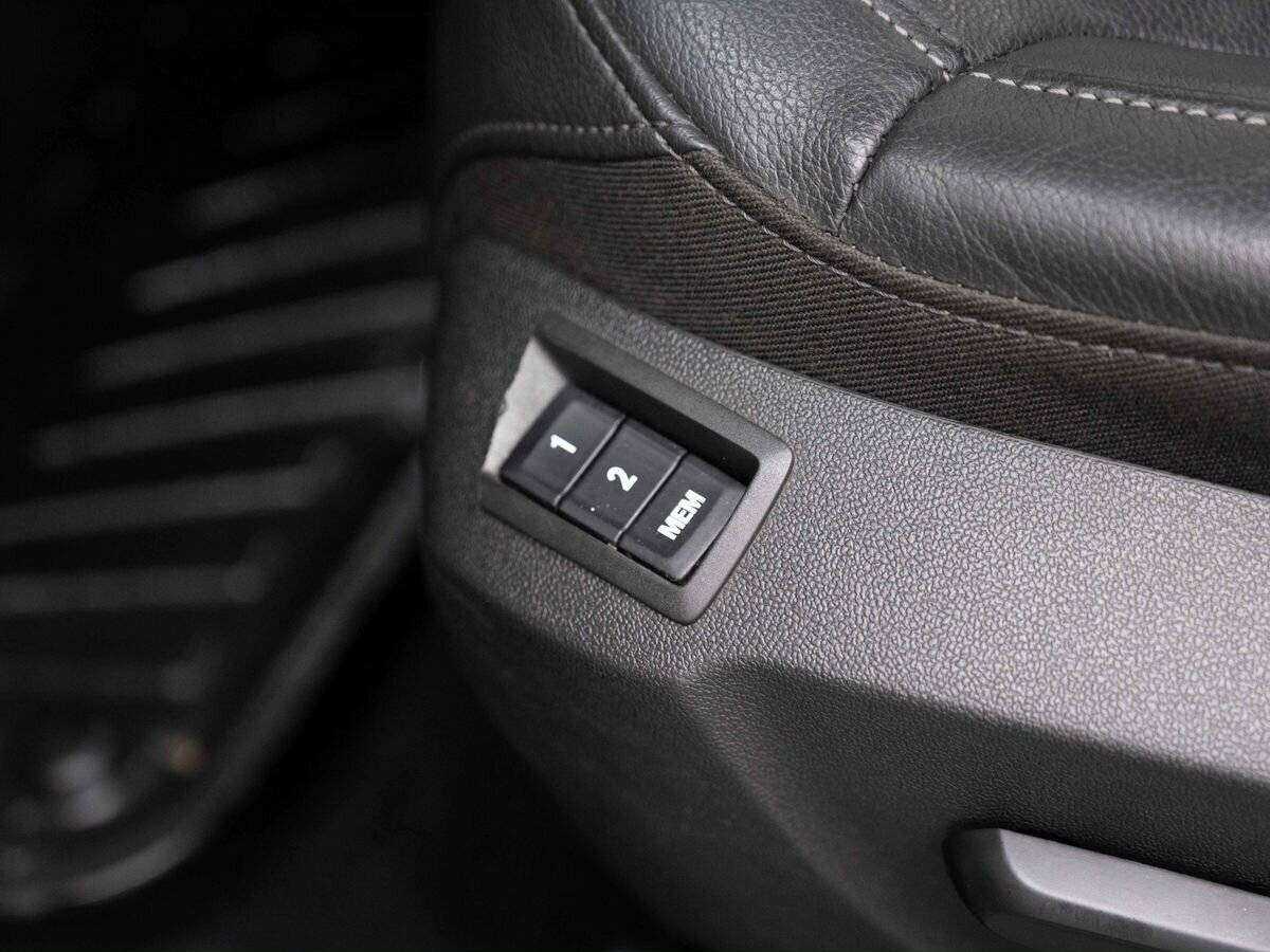 Б/У Опель Инсигния 2013 года. Фото: #21