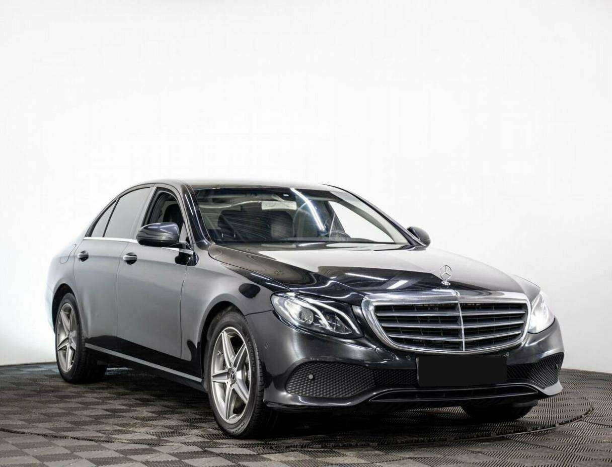 Mercedes-Benz E-Класс 2017 года с пробегом. Фото: #2