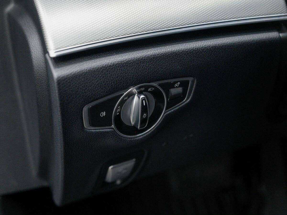 Mercedes-Benz E-Класс 2017 года с пробегом. Фото: #15