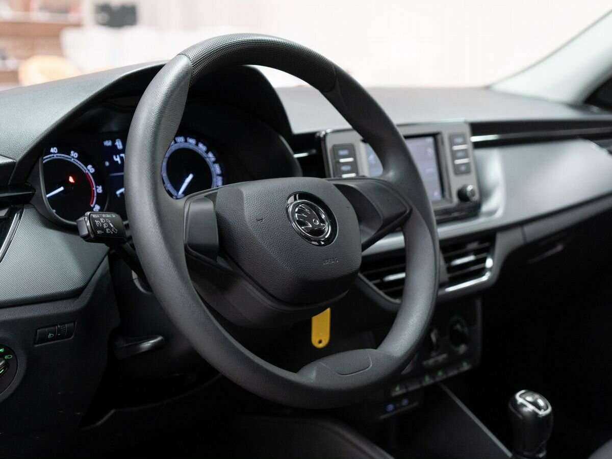 Б/У Шкода Рапид 2020 года. Фото: #4