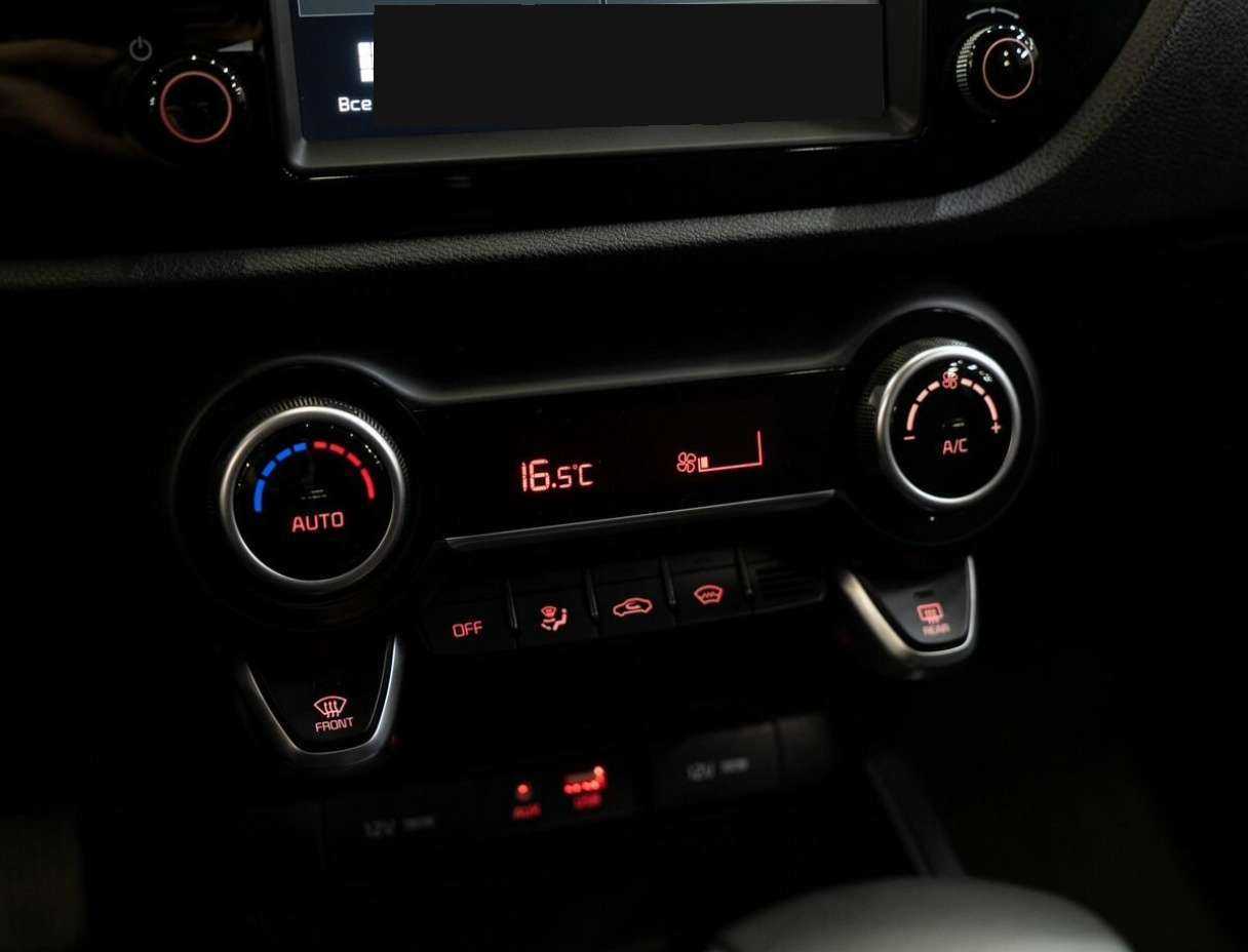 Б/У Киа Рио 2018 года. Фото: #12