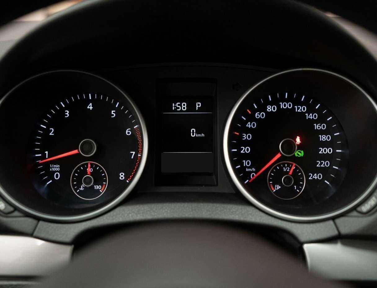 Б/У Фольксваген Гольф 2012 года. Фото: #10