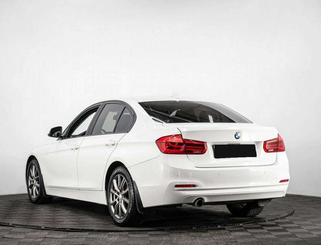 BMW 3 серии 2016 года с пробегом. Фото: #3