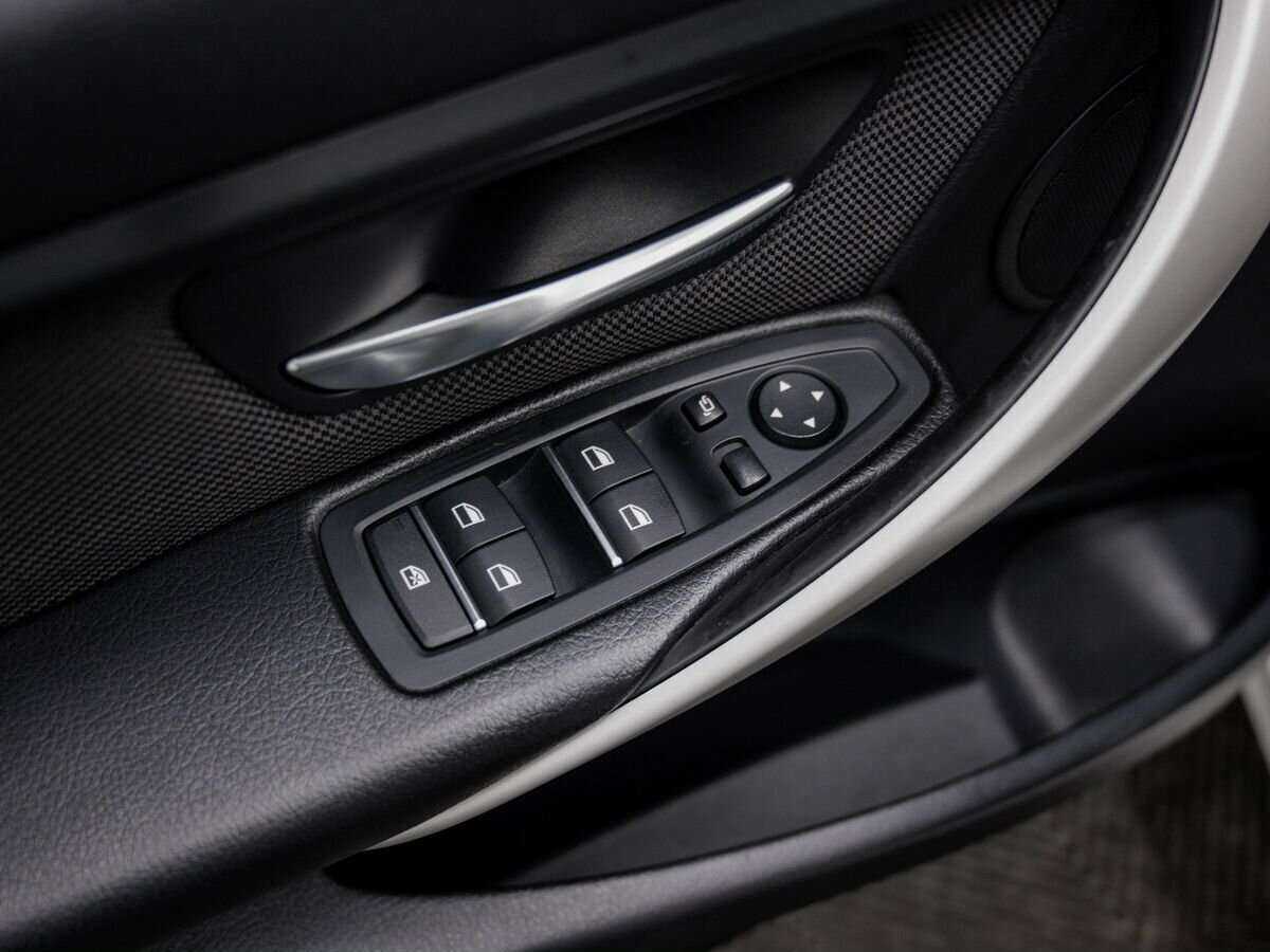 BMW 3 серии 2016 года с пробегом. Фото: #14