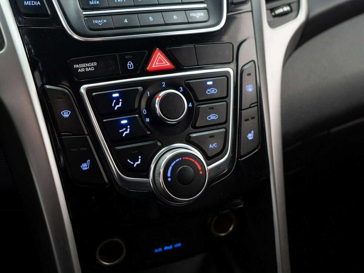 Б/У Хендай ай30 2013 года. Фото: #10