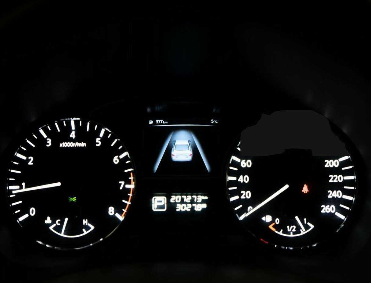 Б/У Ниссан Теана 2015 года. Фото: #10