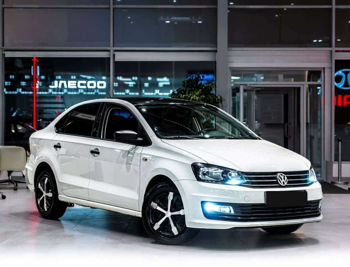 Б/У Фольксваген Поло 2017 года. Фото: #1