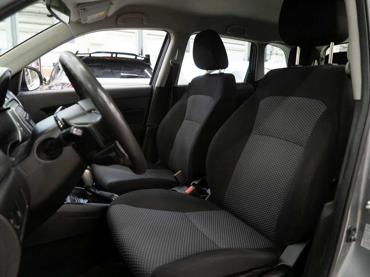 Б/У Сузуки Витара 2015 года. Фото: #4