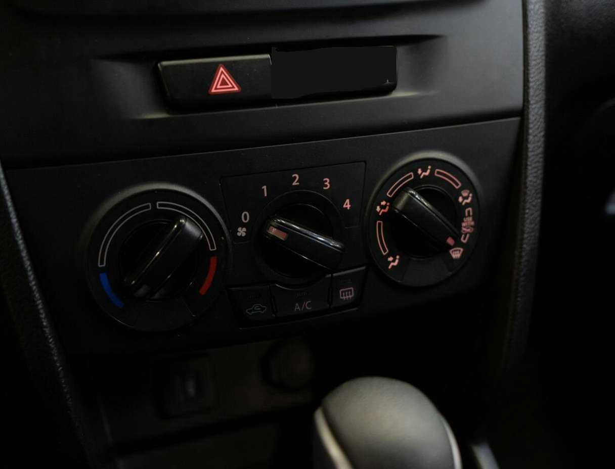 Б/У Сузуки Витара 2015 года. Фото: #11