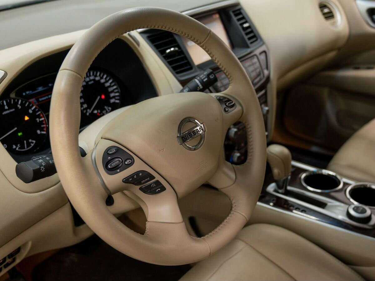 Б/У Ниссан Патфайндер 2014 года. Фото: #22