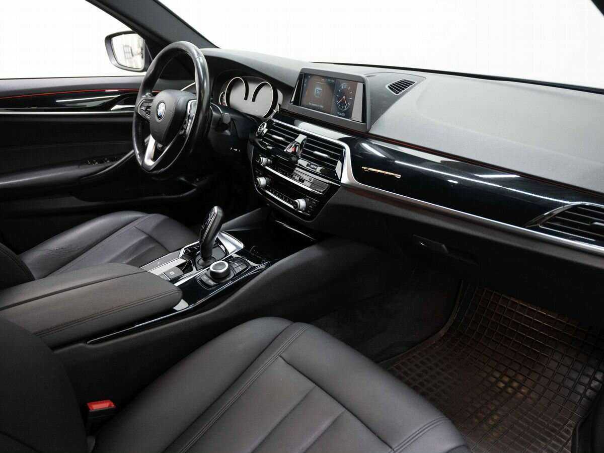 BMW 5 серии 2019 года с пробегом. Фото: #10