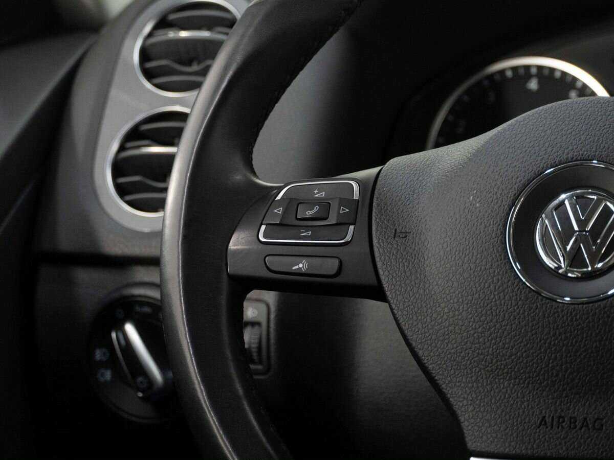 Б/У Фольксваген Тигуан 2014 года. Фото: #14