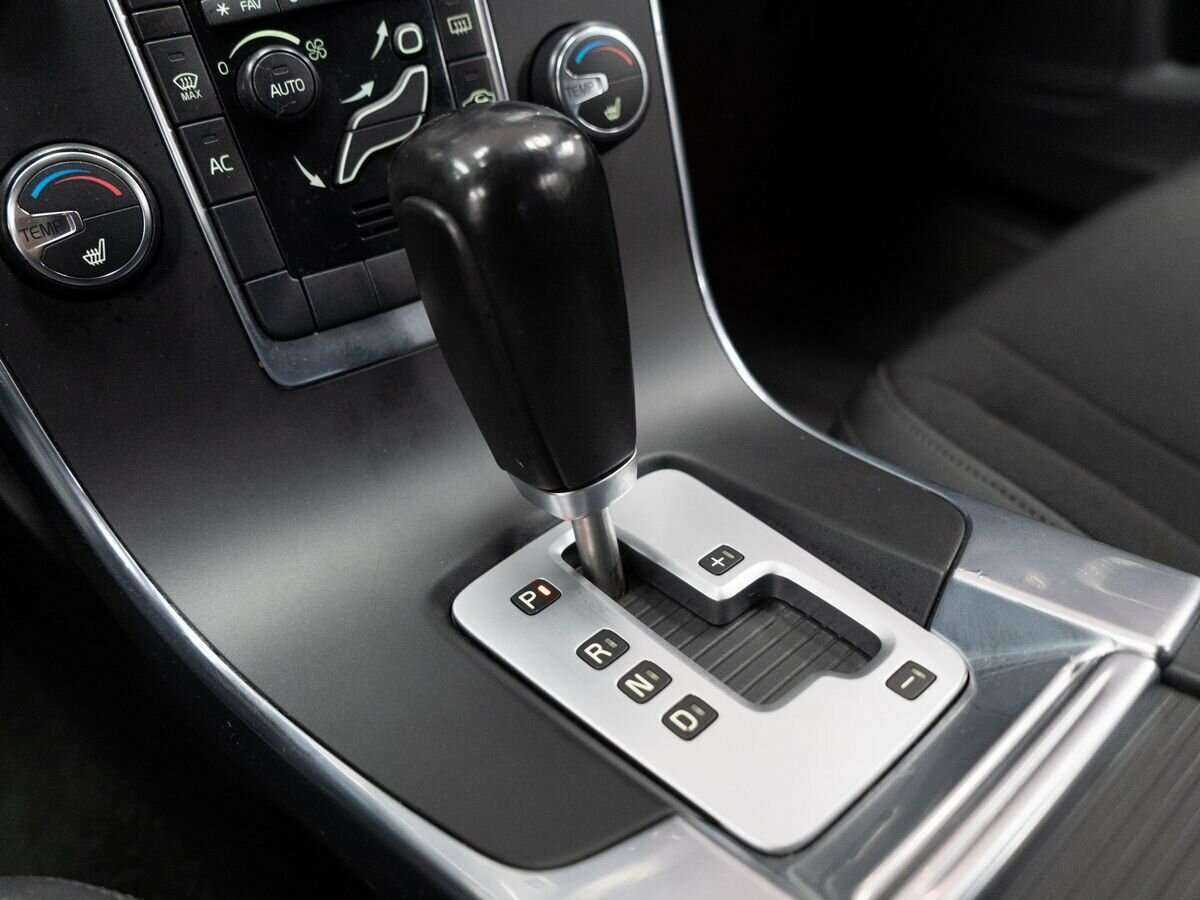 Б/У Вольво С60 2012 года. Фото: #11