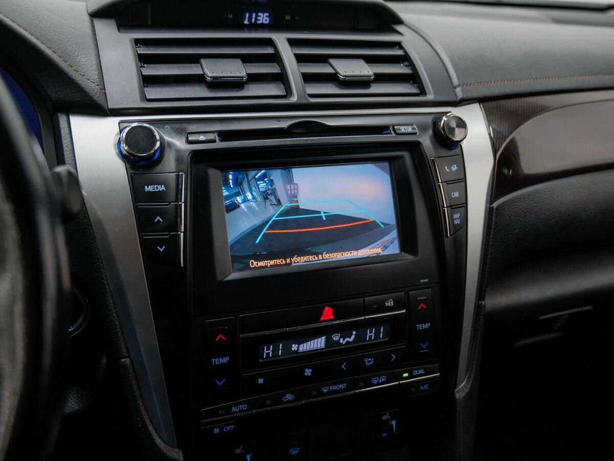 Б/У Тойота Камри 2015 года. Фото: #23