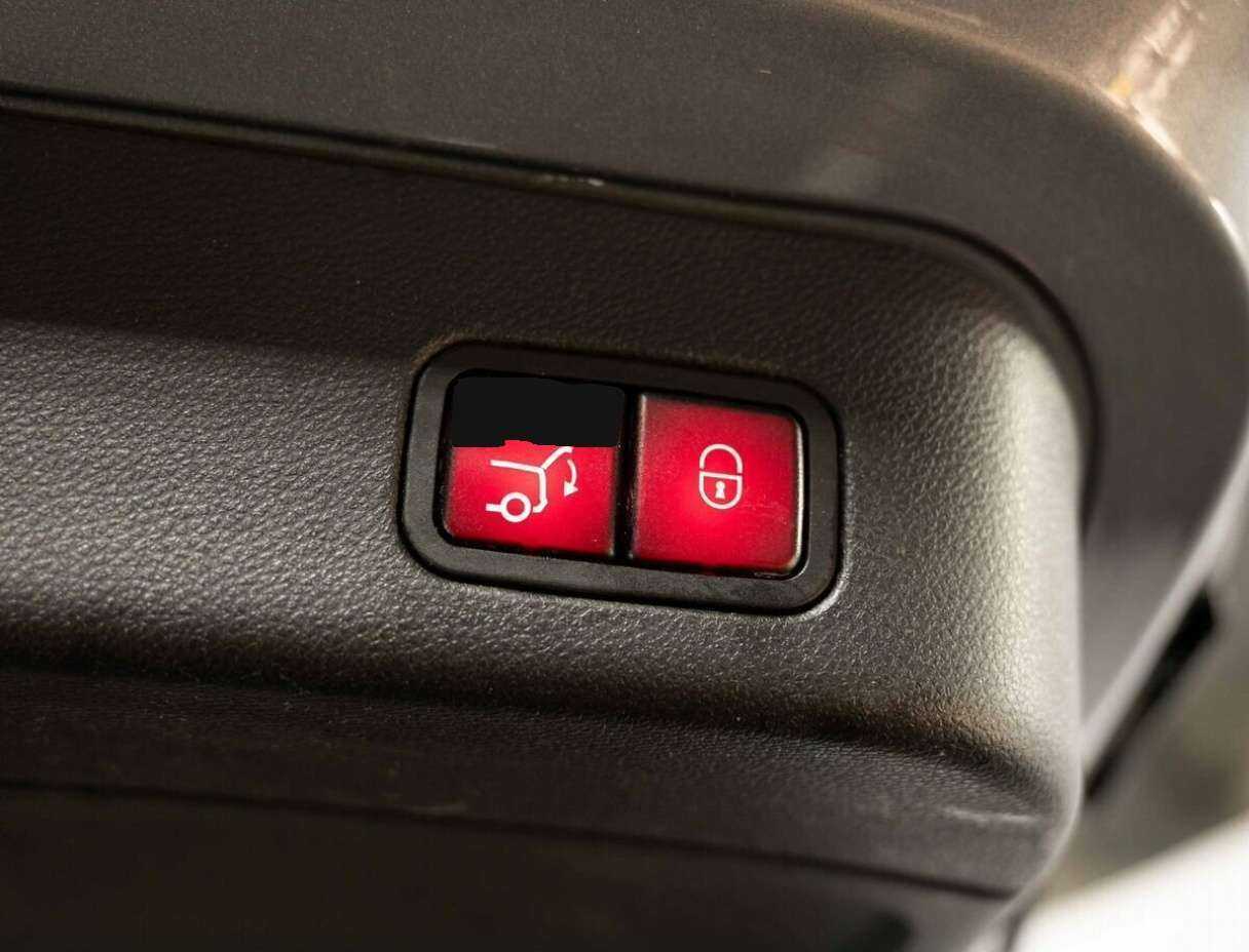 Mercedes-Benz M-Класс 2012 года с пробегом. Фото: #28