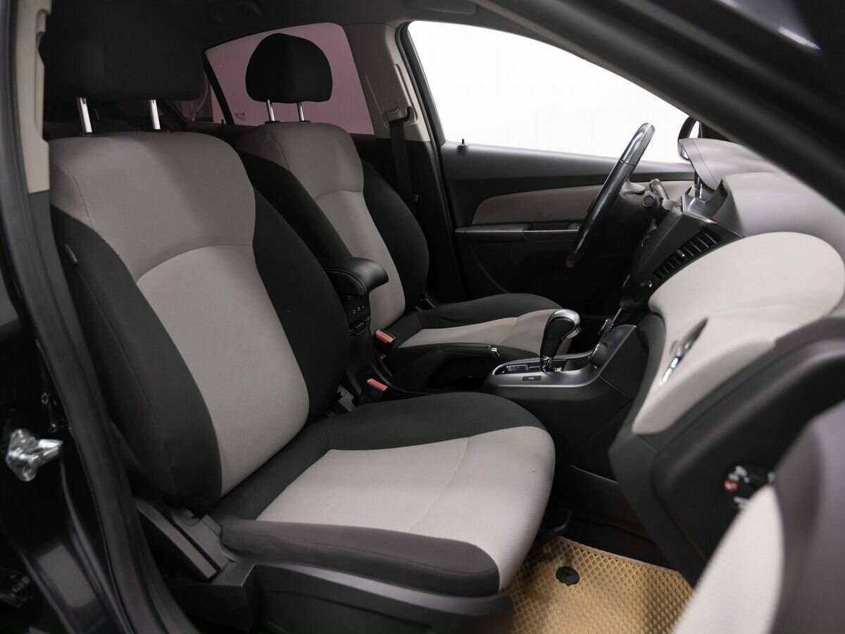 Б/У Шевроле Круз 2012 года. Фото: #11