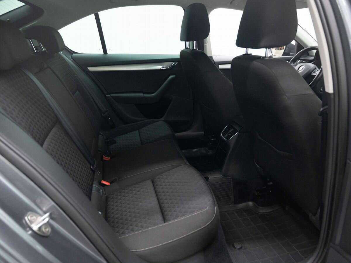 Б/У Шкода Октавия 2016 года. Фото: #9