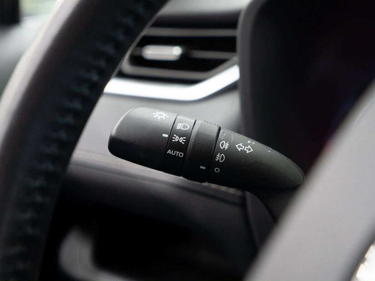 Toyota RAV4 2019 года с пробегом. Фото: #12