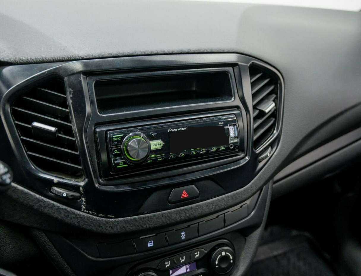 Б/У Лада (ВАЗ) Веста 2020 года. Фото: #16