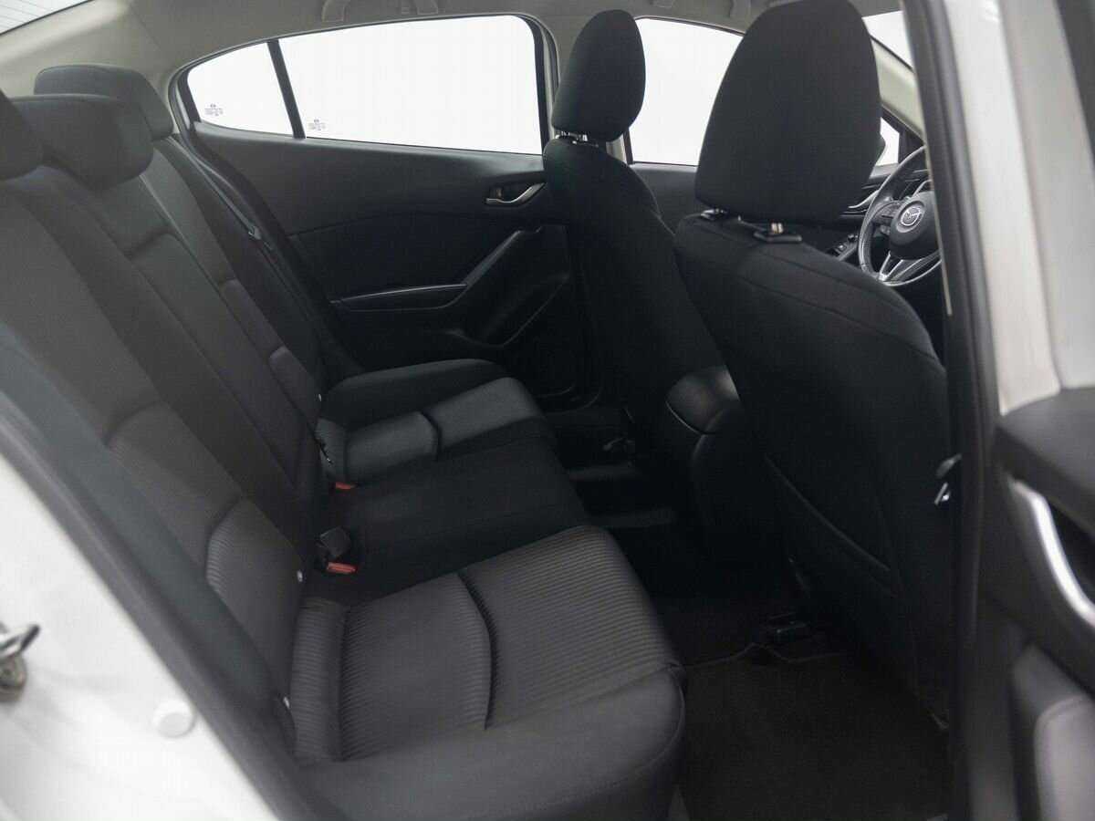 Б/У Мазда 3 2013 года. Фото: #9