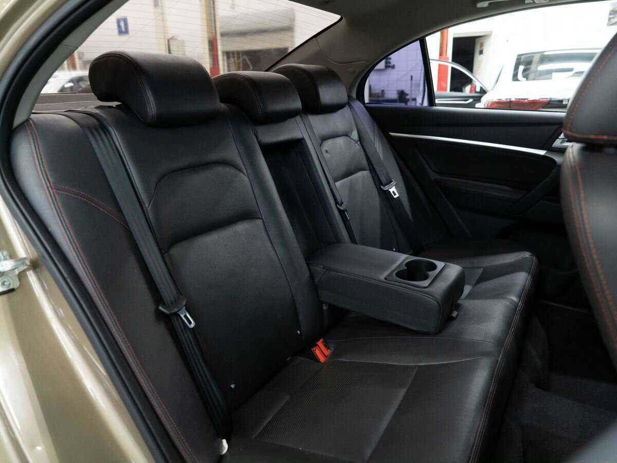 Geely Emgrand 7 2016 года с пробегом. Фото: #7