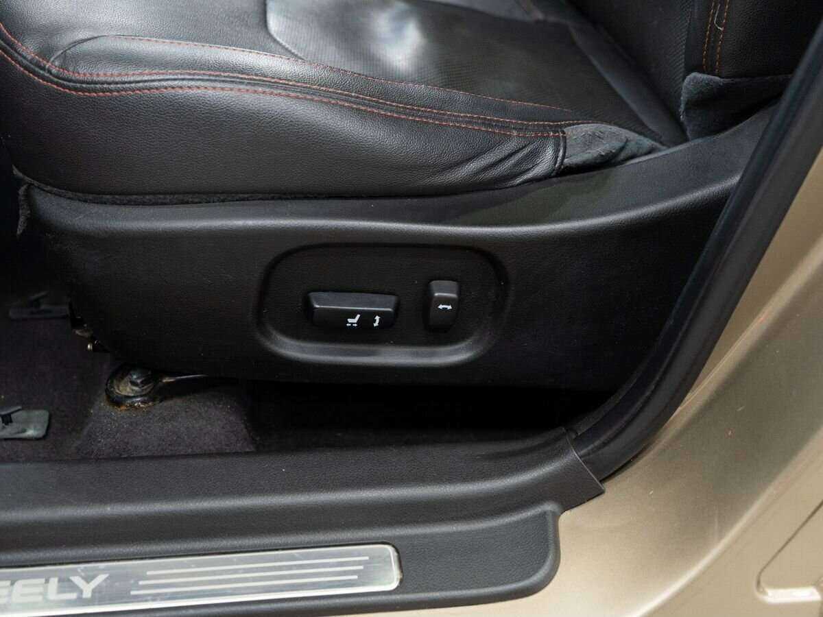 Geely Emgrand 7 2016 года с пробегом. Фото: #13