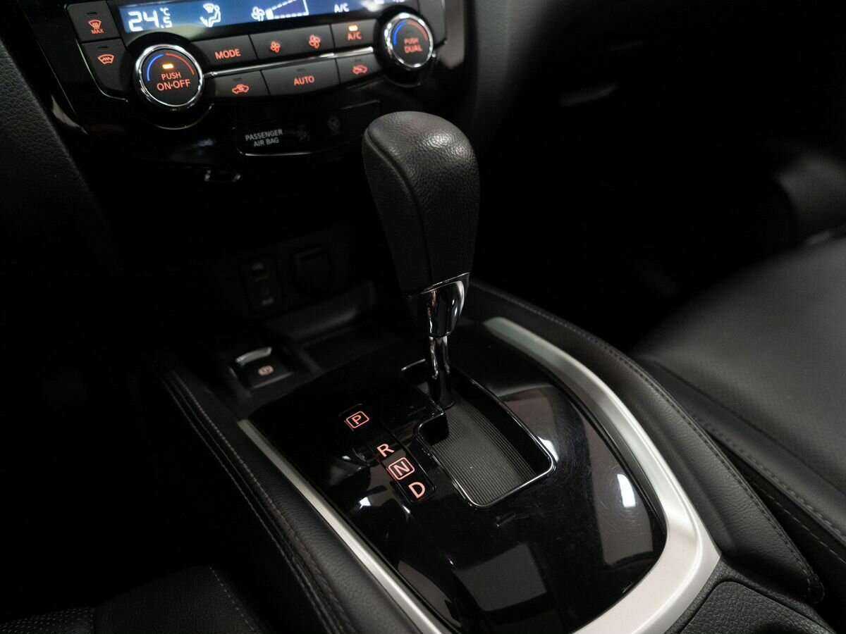 Б/У Ниссан Икс-Трейл 2016 года. Фото: #12