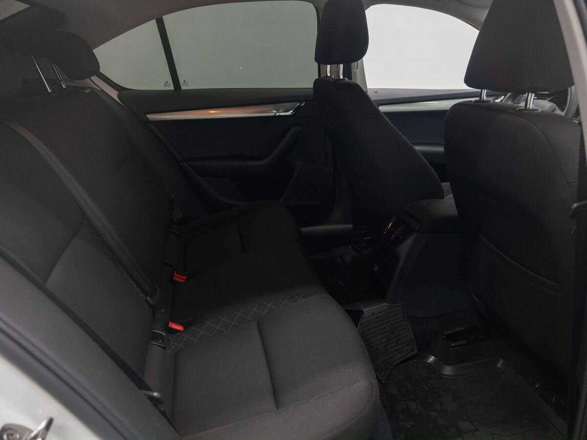 Б/У Шкода Октавия 2019 года. Фото: #9