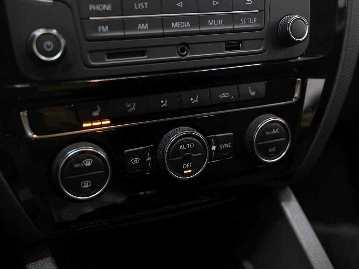 Б/У Фольксваген Джетта 2016 года. Фото: #17