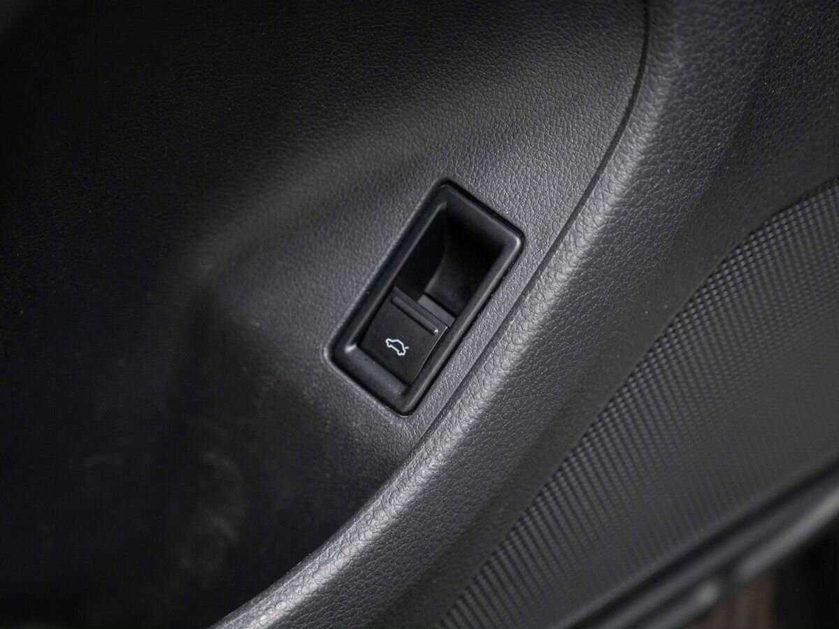 Б/У Фольксваген Джетта 2016 года. Фото: #18