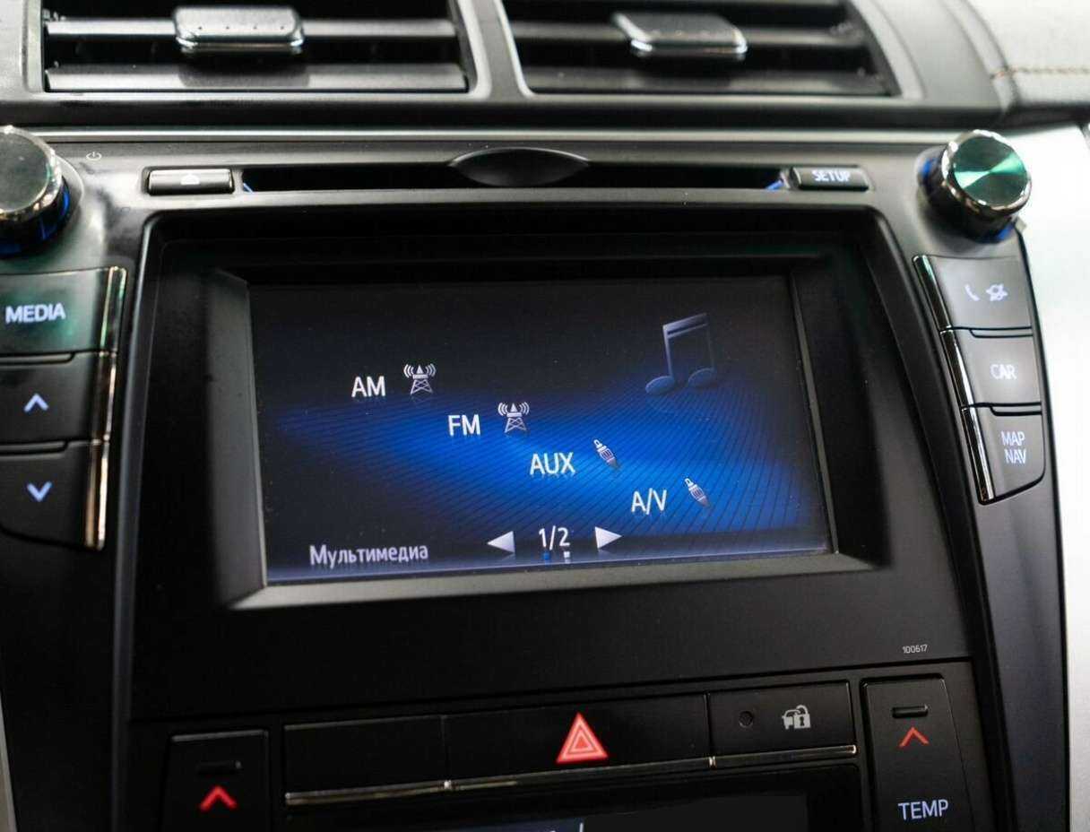 Б/У Тойота Камри 2016 года. Фото: #9