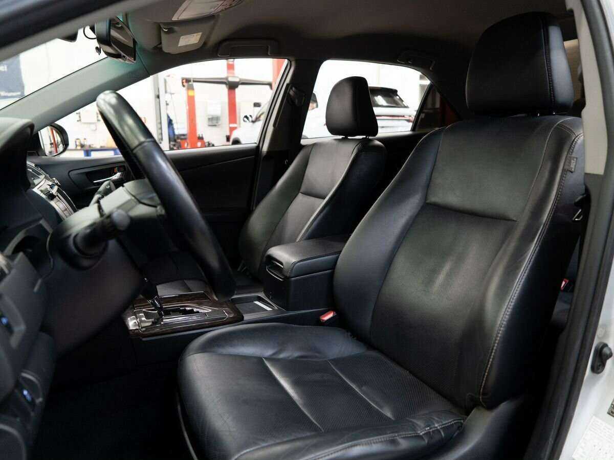 Б/У Тойота Камри 2015 года. Фото: #5