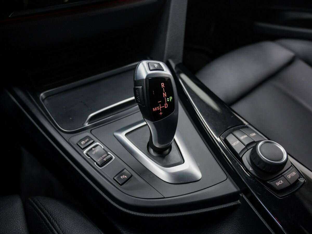 BMW 3 серии 2017 года с пробегом. Фото: #24