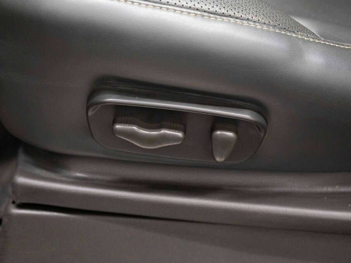 Б/У Ниссан Патфайндер 2013 года. Фото: #15