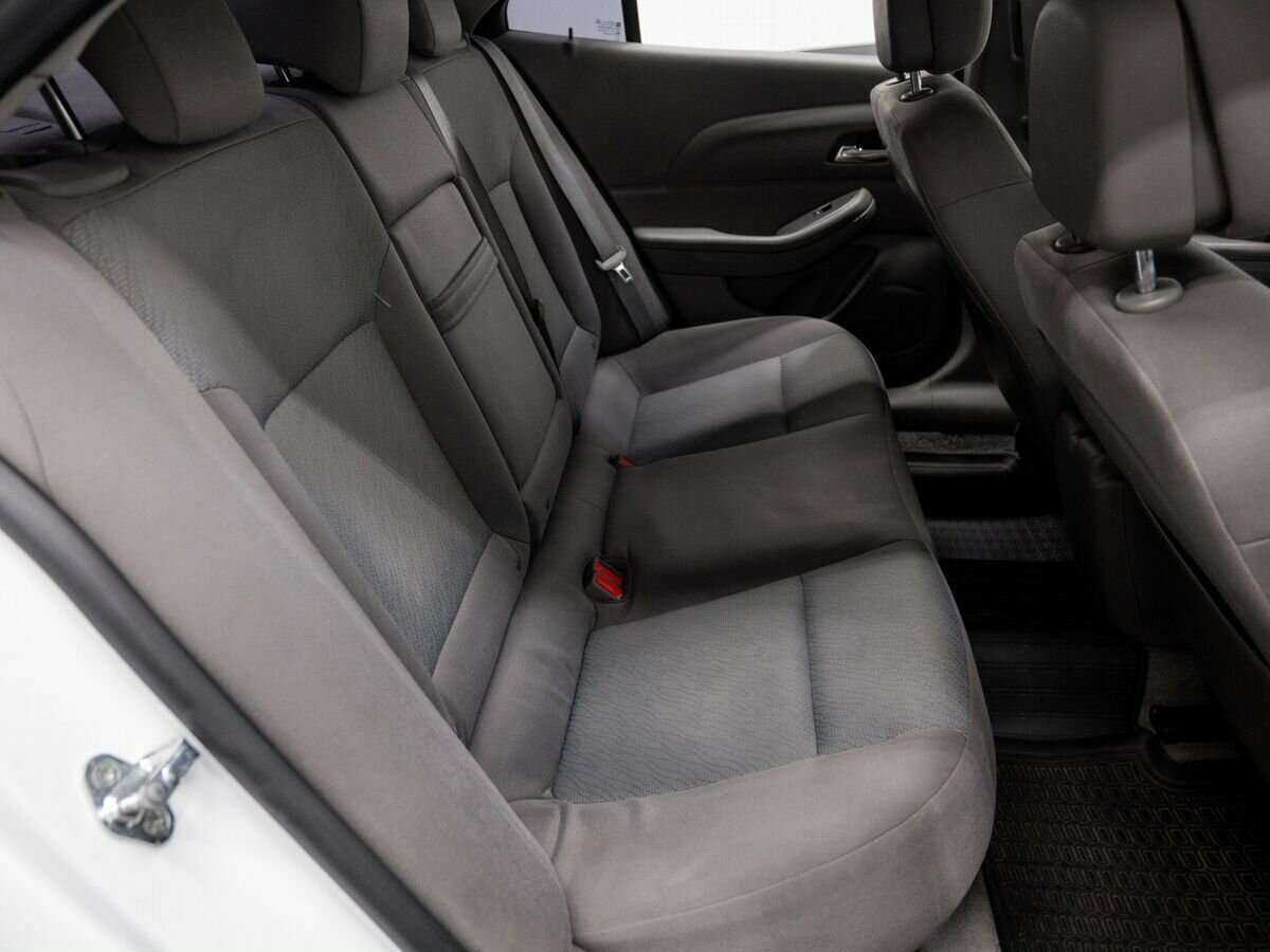 Б/У Шевроле Малибу 2012 года. Фото: #8